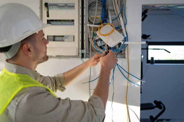 Best Emergency Electrical Repair  in Trenton, MO